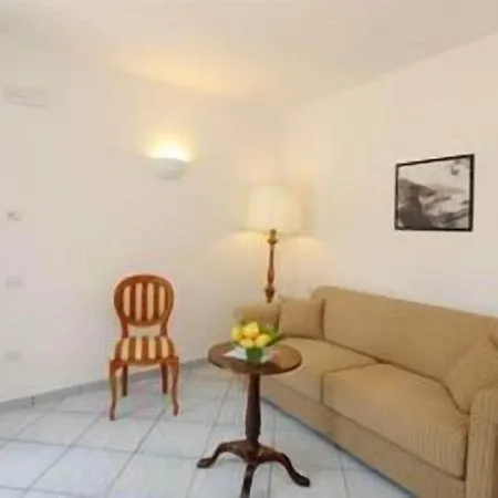 לינה וארוחת בוקר Il Ducato Di 3*