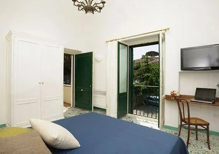 לינה וארוחת בוקר Il Ducato Di 3*